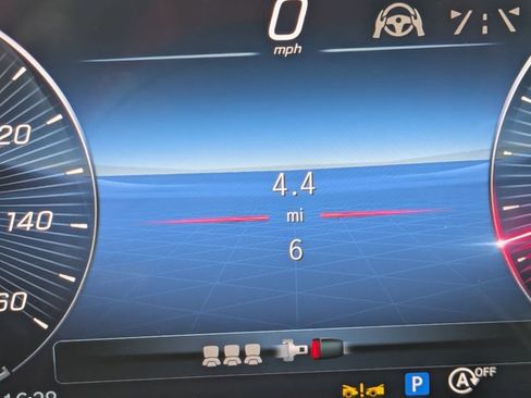 New 2026 Mercedes-Benz GLE 450 4MATIC image 10