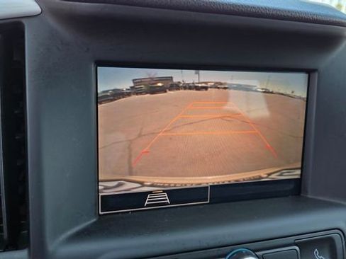 Used 2023 GMC Terrain SLE w/ Driver Convenience Package FWD image 10