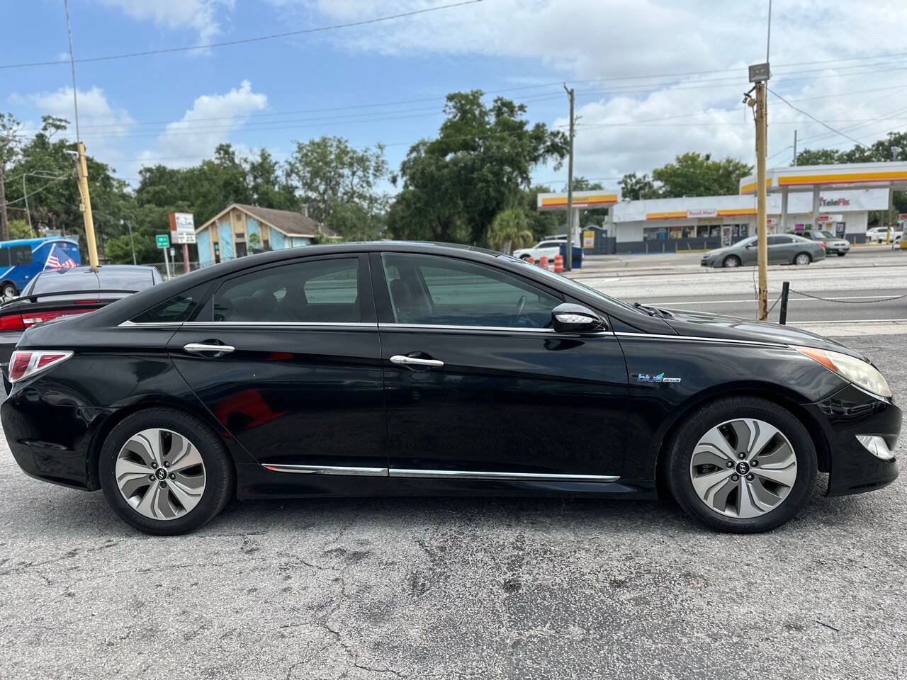 Used 2014 Hyundai Sonata Limited w/ Panoramic Sunroof Package 02 FWD image 8