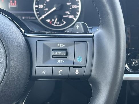 Certified 2025 Nissan Pathfinder SL w/ SL Premium Package image 11