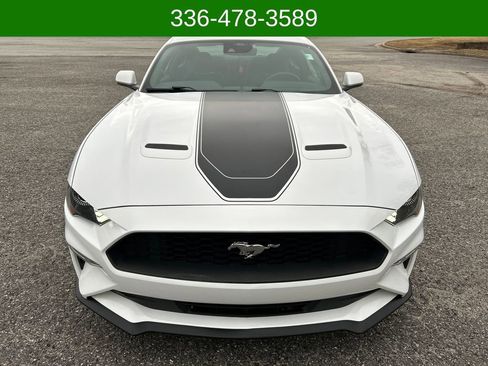 Used 2021 Ford Mustang Coupe image 8