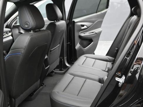 New 2026 Buick Envista Sport Touring w/ Convenience I Package FWD image 16