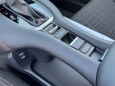 Used 2025 Honda HR-V Sport image 19