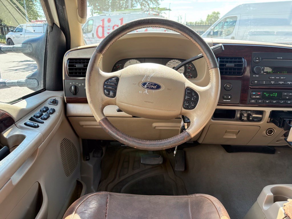 Used 2005 Ford F350 King Ranch RWD image 6