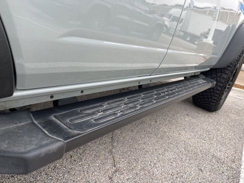 Used 2023 Ford Bronco Wildtrak image 20