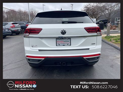 Used 2023 Volkswagen Atlas Cross Sport SEL AWD/4WD image 4