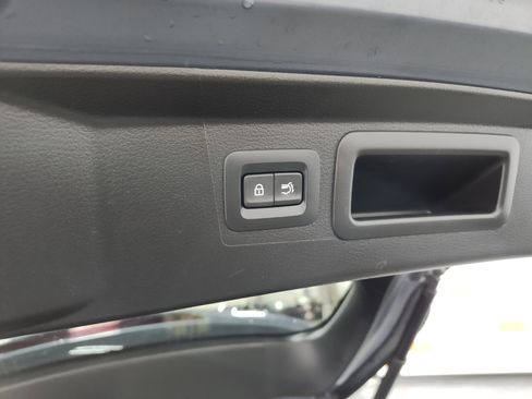 Used 2023 MAZDA CX-50 2.5 S w/ Preferred Plus Pkg image 27