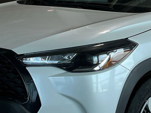 Used 2023 Toyota Corolla Cross L image 4