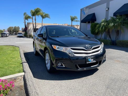 Used 2014 Toyota Venza XLE w/ XLE Premium Package FWD image 3