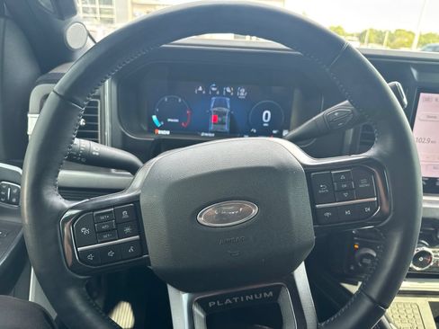 Used 2025 Ford F250 Platinum w/ FX4 Off-Road Package AWD/4WD image 13