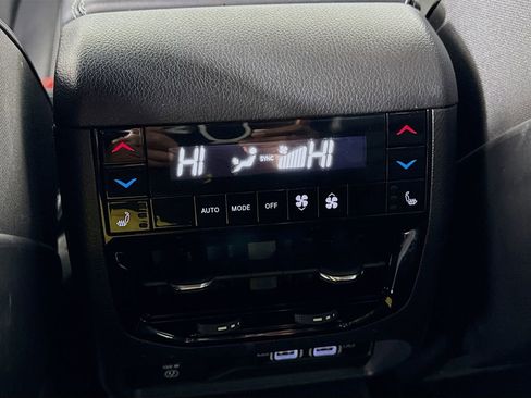 Used 2023 Jeep Grand Cherokee Overland w/ Advanced Protech Group III image 25