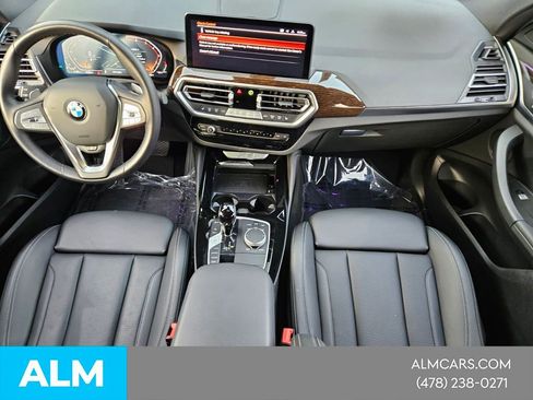 Used 2025 BMW X4 xDrive30i AWD/4WD image 17