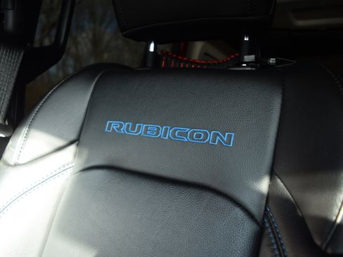 Used 2023 Jeep Wrangler Unlimited Rubicon 4xe w/ Steel Bumper Group image 19