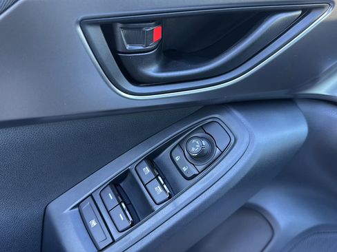 Certified 2025 Subaru Impreza 2.0i image 15