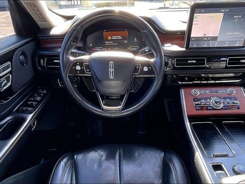 Used 2020 Lincoln Aviator Reserve w/ Elements Package Plus AWD/4WD image 7