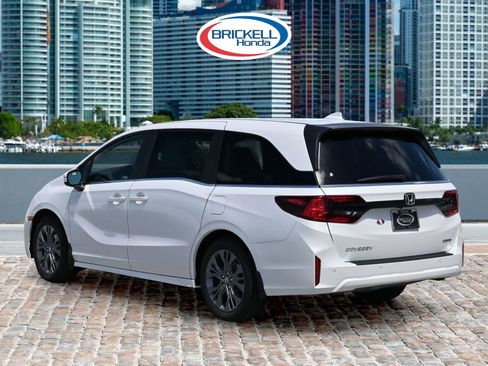 New 2025 Honda Odyssey Touring image 7