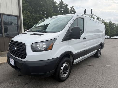 Used 2015 Ford Transit 250 130 Low Roof RWD image 1