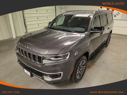Used 2025 Jeep Wagoneer L Series II w/ 8-pass Seating Package