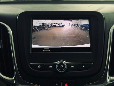 Used 2023 Chevrolet Equinox LT w/ Driver Convenience Package image 35