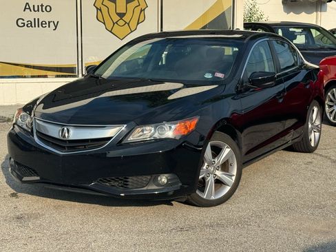 Used 2015 Acura ILX w/ Premium Package FWD image 2