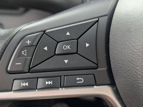 Used 2025 Nissan Altima 2.5 SV FWD image 16