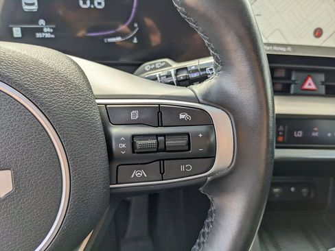 Certified 2023 Kia Sportage EX image 30