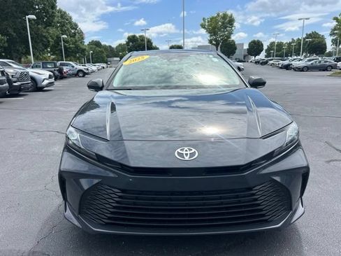 Used 2025 Toyota Camry LE w/ Convenience Package FWD image 2