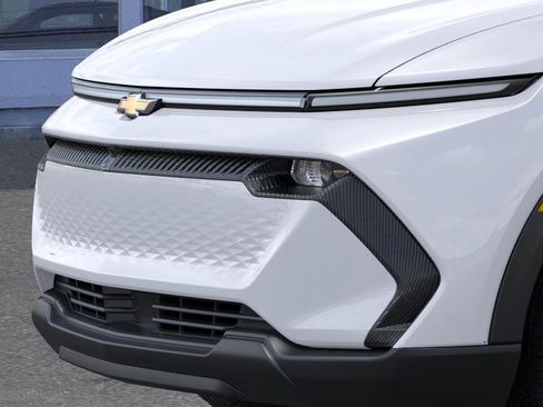 New 2026 Chevrolet Equinox EV LT image 15