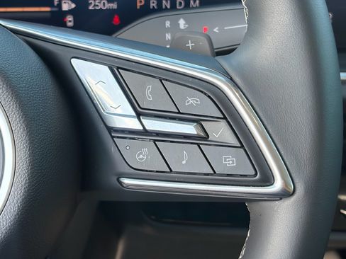 Used 2024 Buick Envision Preferred AWD/4WD image 12