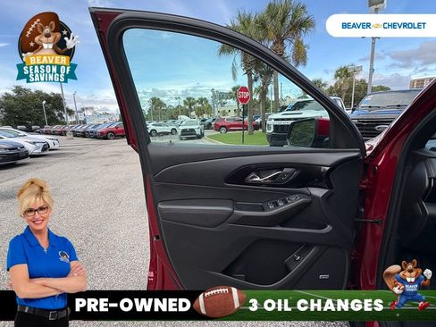 Used 2022 Chevrolet Traverse RS FWD image 36