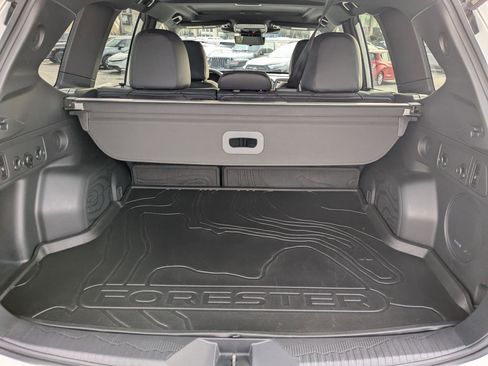 Used 2025 Subaru Forester Touring image 29