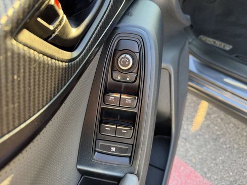 Used 2022 Subaru Crosstrek 2.5i Sport w/ Moonroof Package image 12