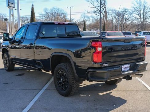 Used 2024 Chevrolet Silverado 3500 High Country w/ Technology Package image 5