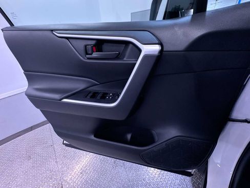 Used 2024 Toyota RAV4 LE image 29