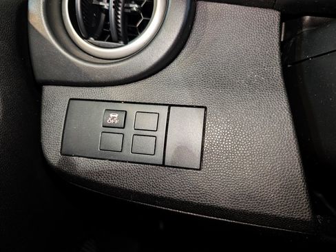 Used 2012 MAZDA MAZDA2 Sport image 35