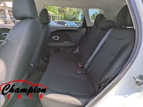 Used 2017 Kia Soul w/ Convenience Package image 17