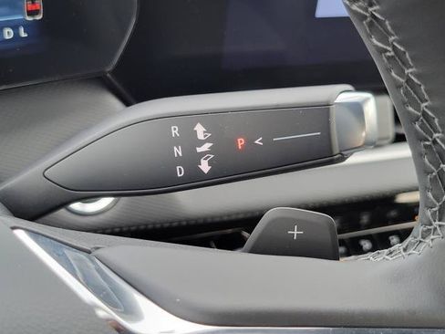 New 2026 Chevrolet Equinox LT AWD/4WD image 17