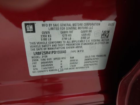 Used 2023 Buick Envision Avenir image 34