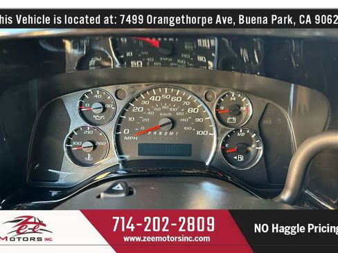 Used 2016 Chevrolet Express 2500 RWD image 25