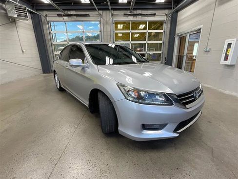 Used 2015 Honda Accord EX-L image 7