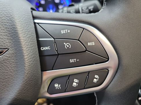 New 2026 Chrysler Voyager LX image 18