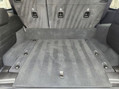 Used 2024 Jeep Wrangler Unlimited Sahara AWD/4WD image 34