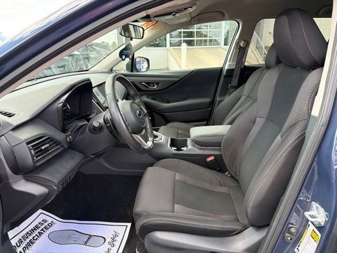 Used 2024 Subaru Outback Premium AWD/4WD image 12