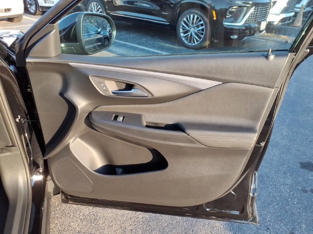 New 2026 Buick Envista Sport Touring w/ Convenience I Package FWD image 25