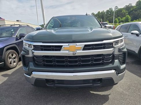 Used 2025 Chevrolet Silverado 1500 LT AWD/4WD image 2