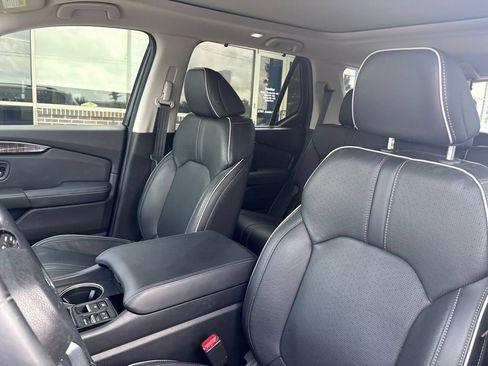 Used 2023 Honda Pilot Elite image 12