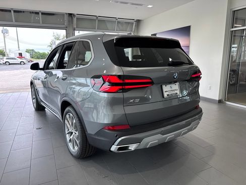 Used 2026 BMW X5 xDrive40i AWD/4WD image 6
