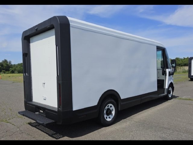 Used 2024 Chevrolet Brightdrop 600 w/ Commercial Equipment Package AWD/4WD image 2