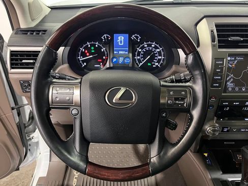 Used 2019 Lexus GX 460 Premium AWD/4WD image 21