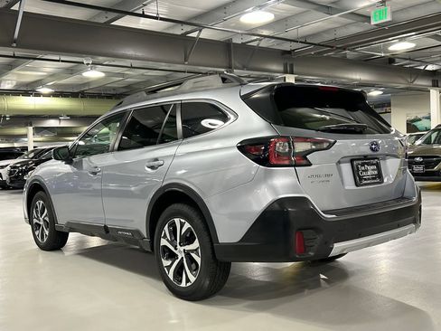 Used 2020 Subaru Outback Limited XT AWD/4WD image 4